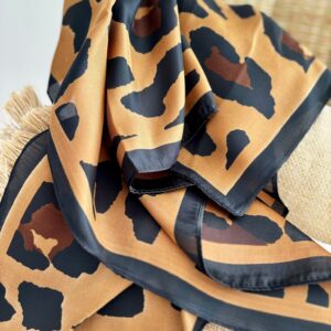 Pañuelo LEO camel