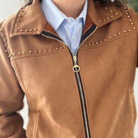 Chaqueta TACHAS antelina camel