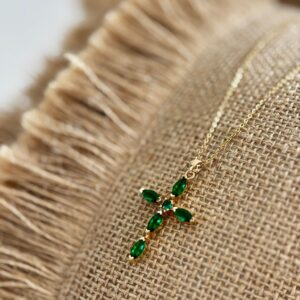 Cadena ESMERALDA cruz