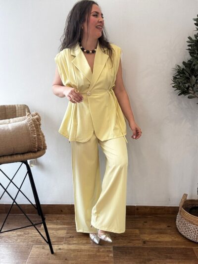 Traje CHALECO amarillo
