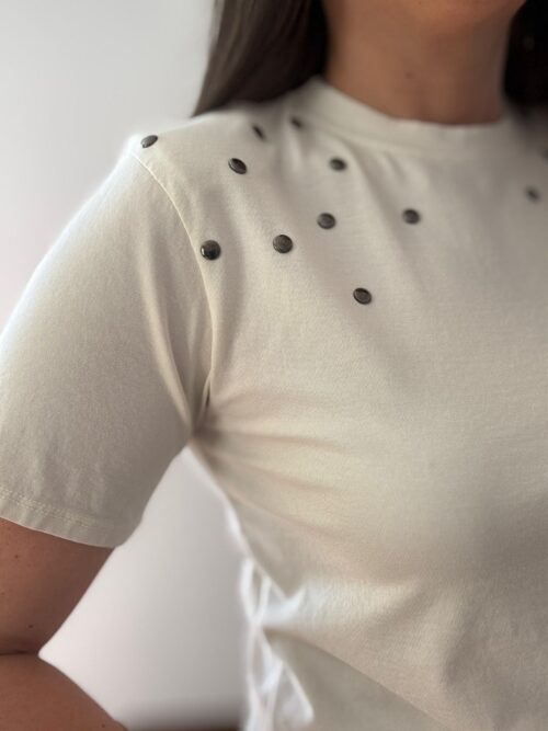 Camiseta TACHUELAS perla