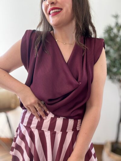 Blusa SATÉN burdeos