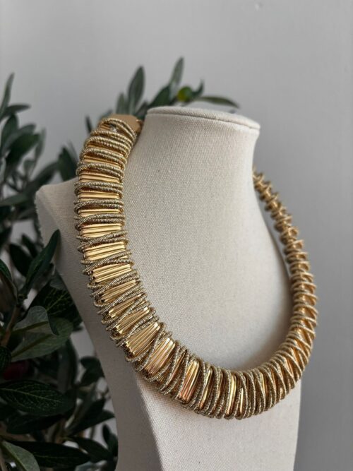 Collar SEMIRIGIDO dorado