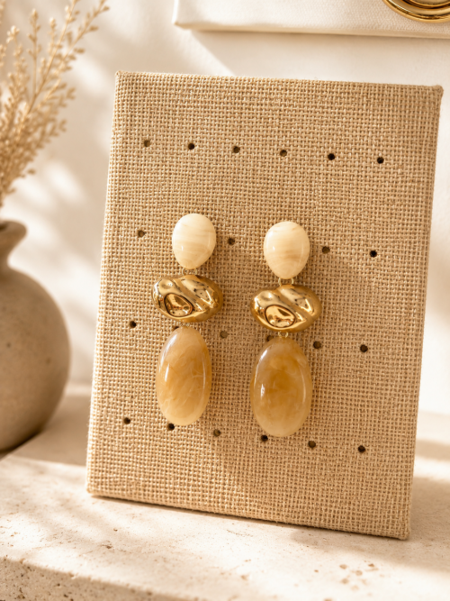 Pendientes LÁGRIMA beige y dorado