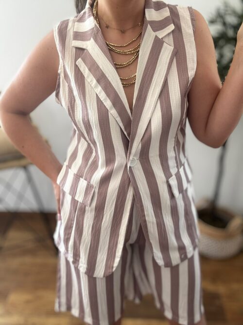 Conjunto CHALECO y BERMUDAS topo