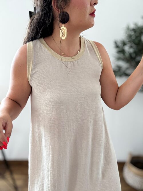 Vestido beige RIBETE dorado