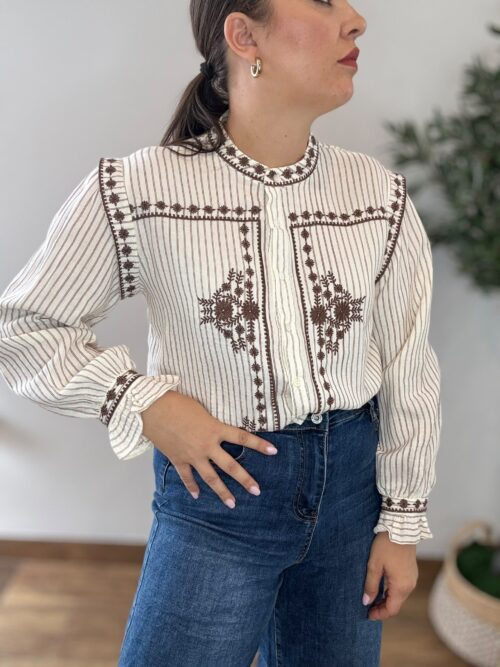Camisa BOHO bordados marrones