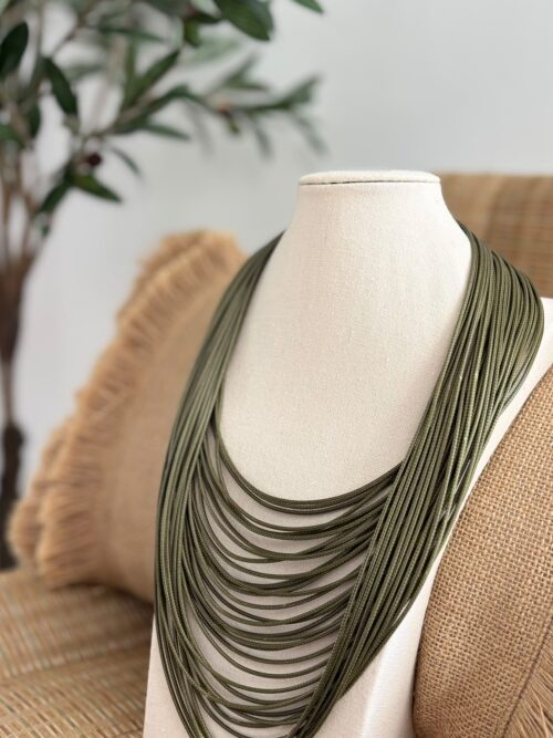 Collar CASCADA verde