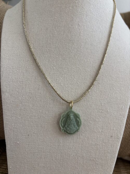 VIRGENCITA del Rocío verde